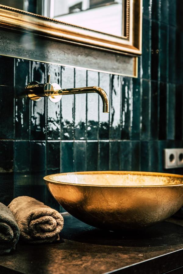 Boutique Apartments Old School Soll Luaran gambar