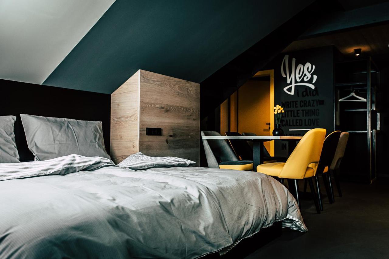 Boutique Apartments Old School Soll Luaran gambar