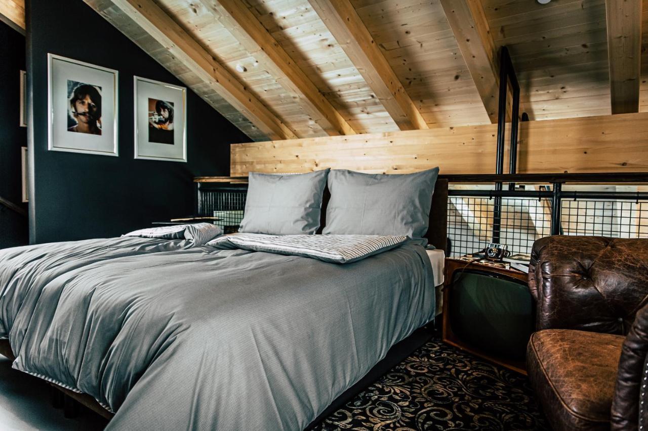 Boutique Apartments Old School Soll Luaran gambar