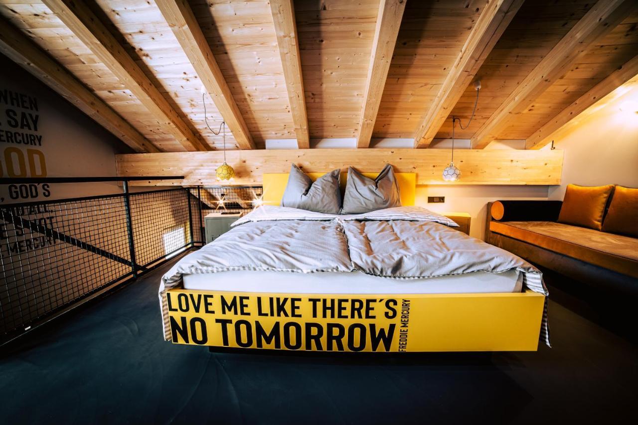 Boutique Apartments Old School Soll Luaran gambar
