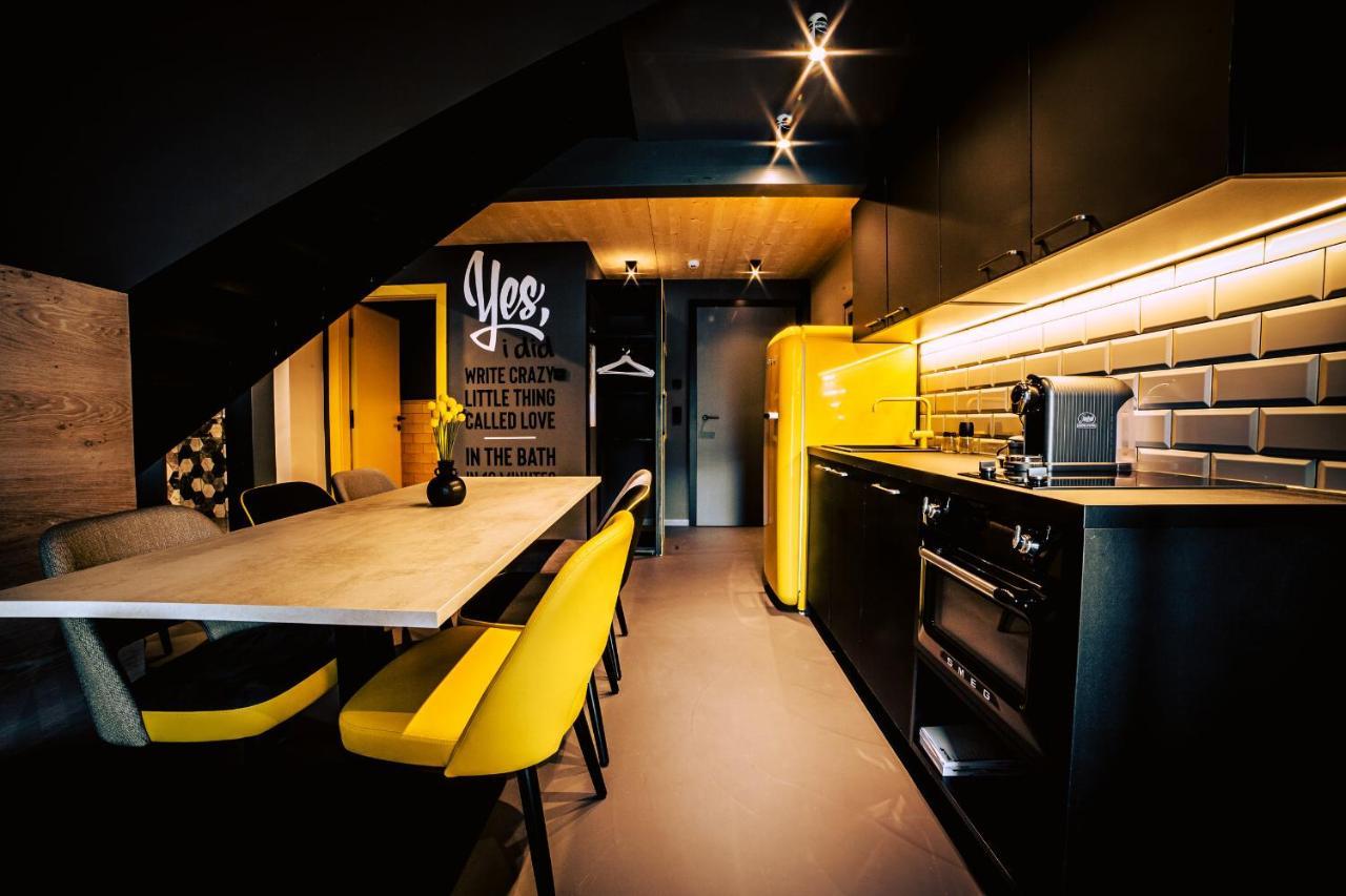 Boutique Apartments Old School Soll Luaran gambar
